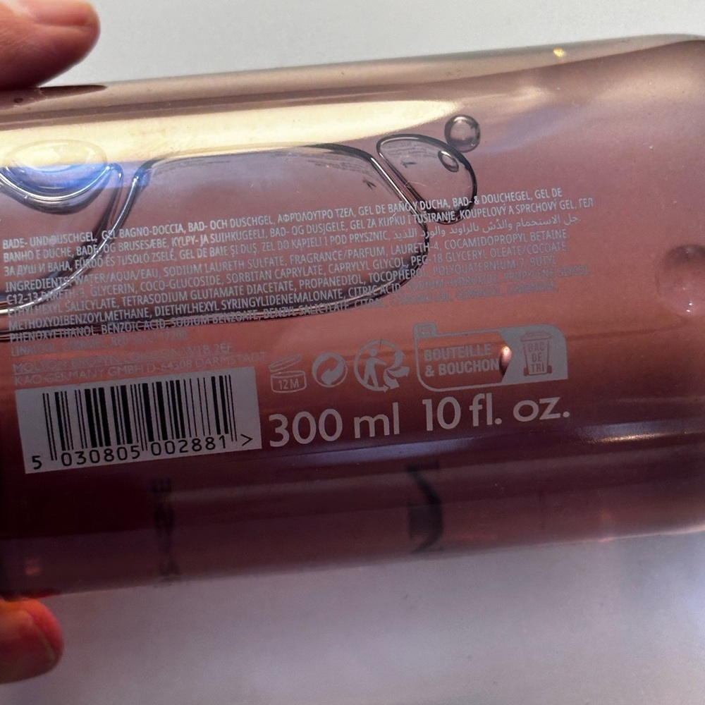 Molton Brown Delicious Rhubarb & Rose Bath & Shower Gel - Picture 5 of 5